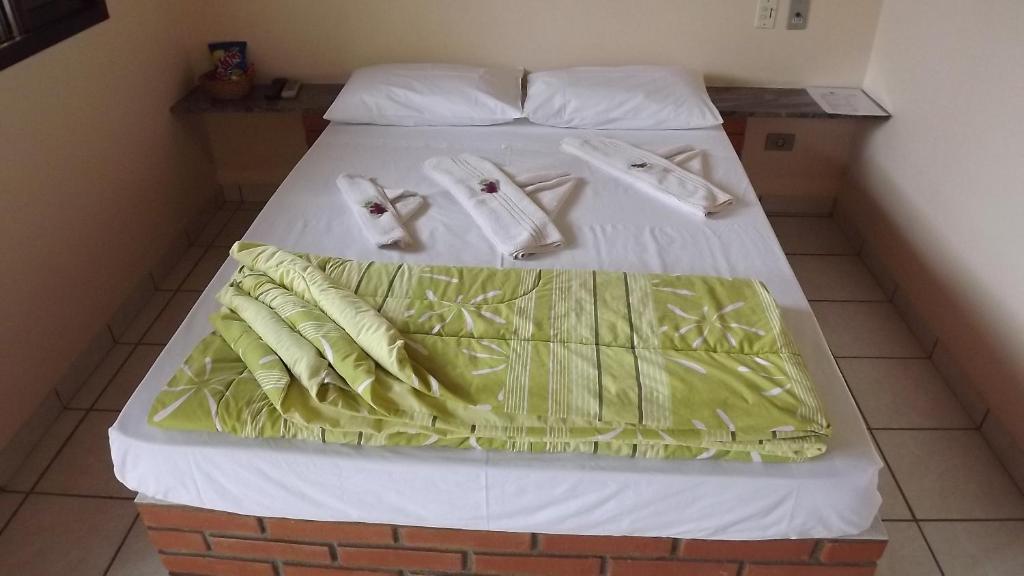 Hotel Pousada Portal da Palmeira Ubatuba Quarto foto